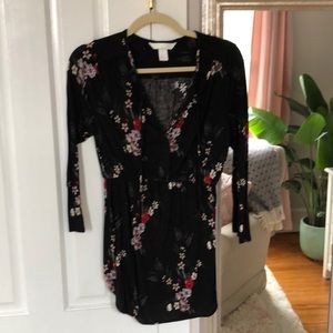 H&M Mama maternity top